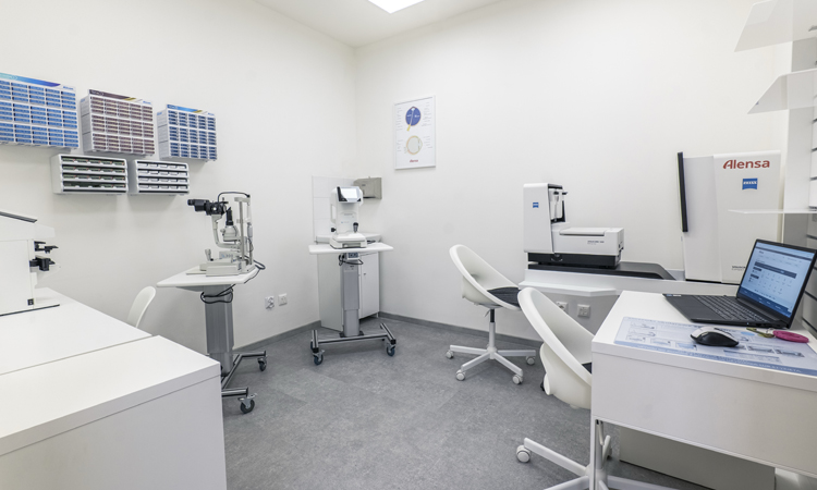 Interiér optiky Katowice